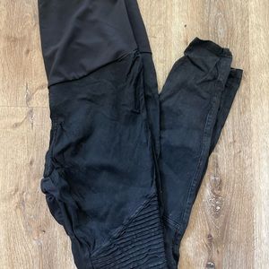 Preggo Moto Leggings